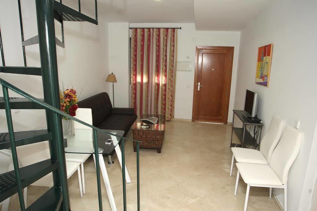 Apartamentos Sevilla Centro Екстер'єр фото